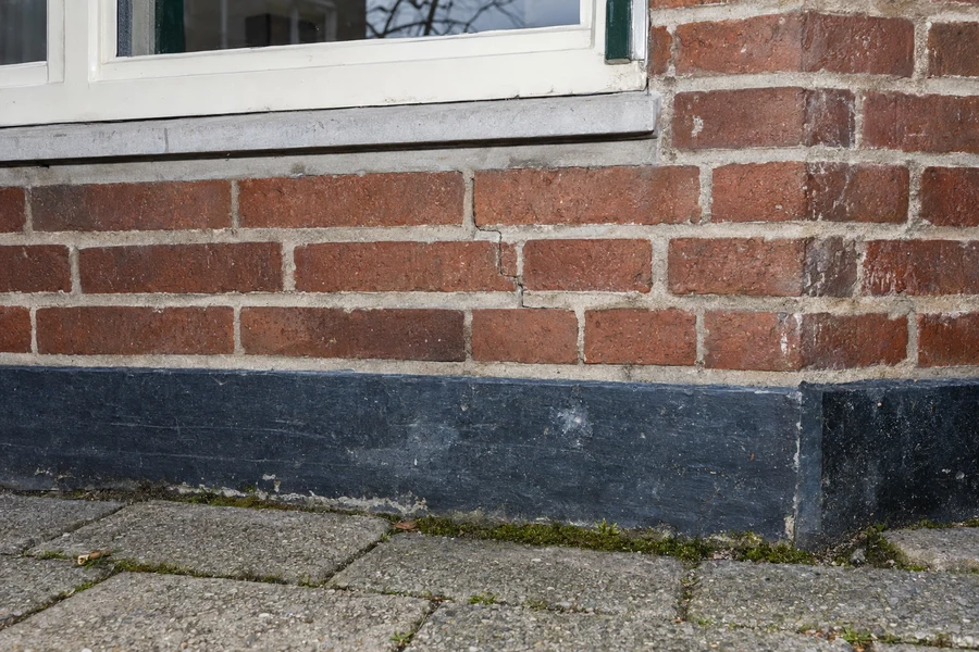 Close-up van metselwerk bij een Nederlandse woning
